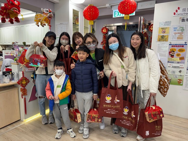 EJI Spreading Love and Warmth with Lok Sin Tong 1 EJI Volunteer Team- Lucky Bag Distribution Event with Lok Sin Tong 2025