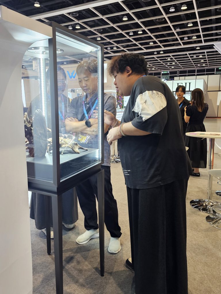 JGA 2025 Recap: A Different Kind of Sparkle from EJI 3 JGA 2025 - Snap Photos - Students engaging with visitors