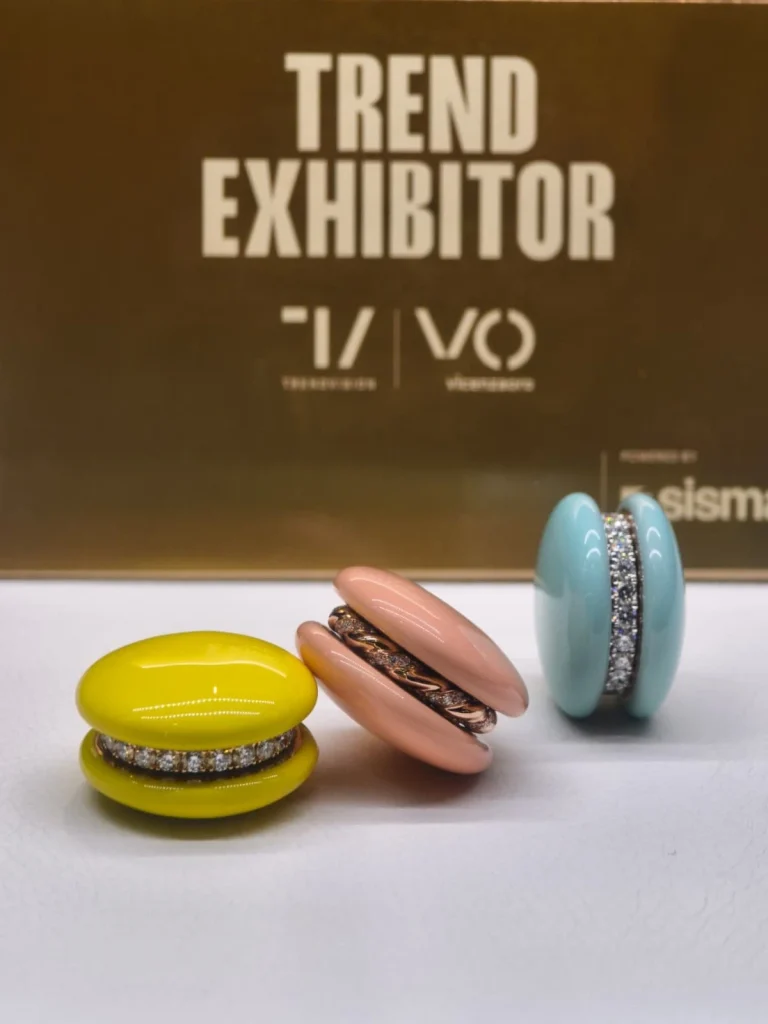 EJI 在 2025 年維琴察珠寶展大放異彩:榮登《2027 珠寶趨勢手冊》 2 Macarons style jewellery featured on Trendbook 2027