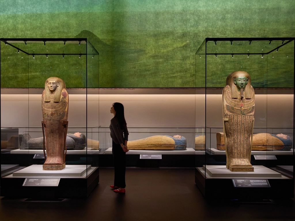 Hong Kong Jewellery Show 2026: 5 Iconic Activities to Experience in the City 2 HKPM Ancient Egypt Unveiled Treasures from Egyptian Museums - EJI_ Places to visit during HKIJS