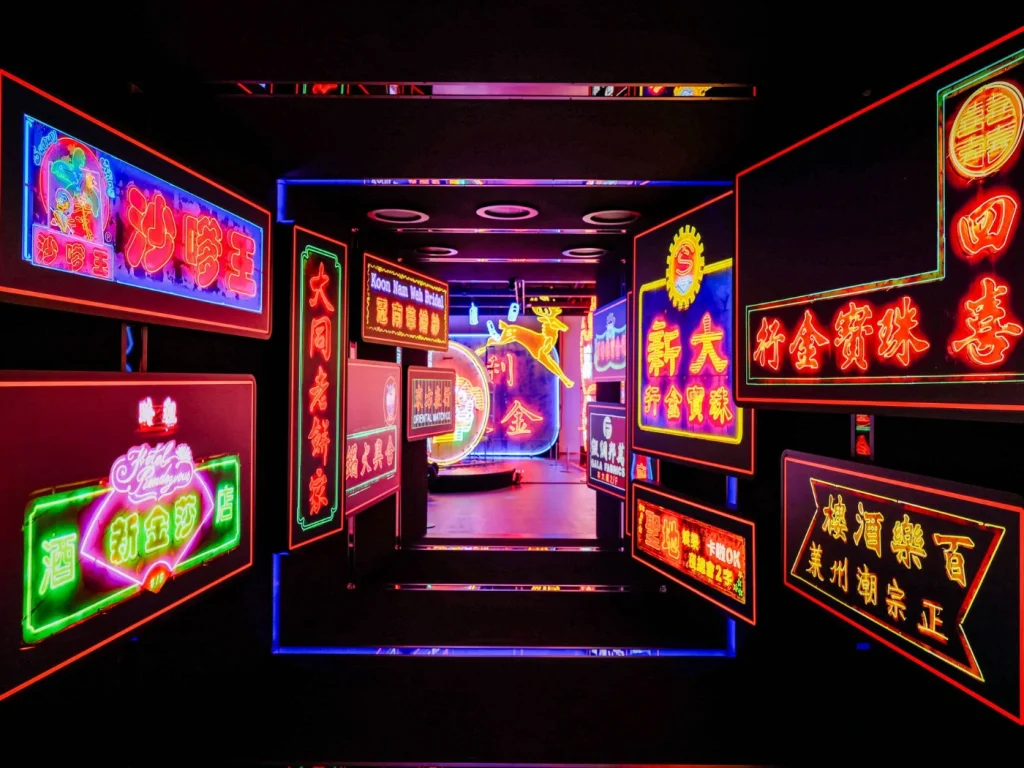 Hong Kong Jewellery Show 2026: 5 Iconic Activities to Experience in the City 7 Luminous Neon - EJI_ Places to visit during HKIJS